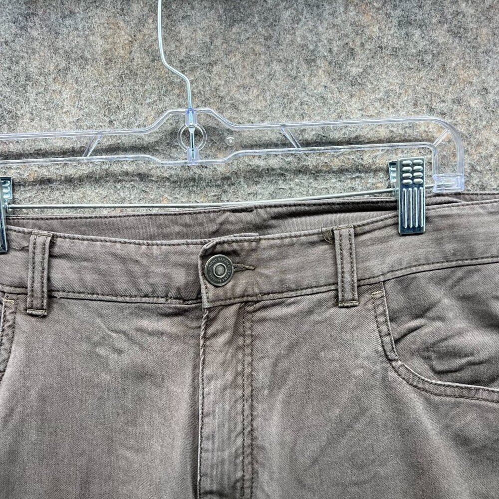 Tommy bahama Jeans Mens 36x30 Beige Chino Flat Front Tan Trouser Cotton Pants - Picture 9 of 10